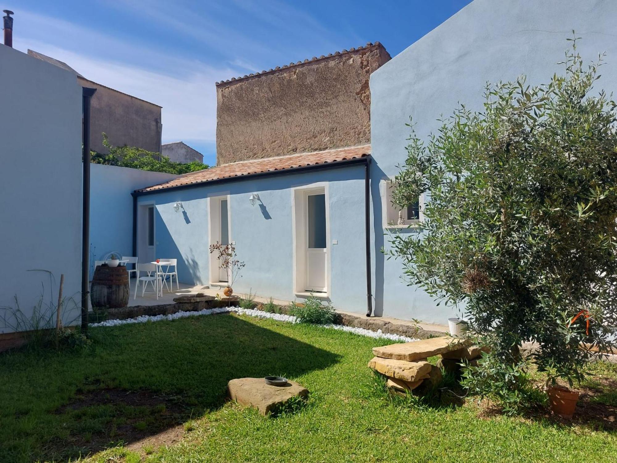 B&B Il Borgo Delle Emozioni Dolianova Екстериор снимка